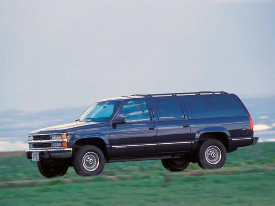  Chevrolet Suburban 1994 года  (фото 23 из 26)